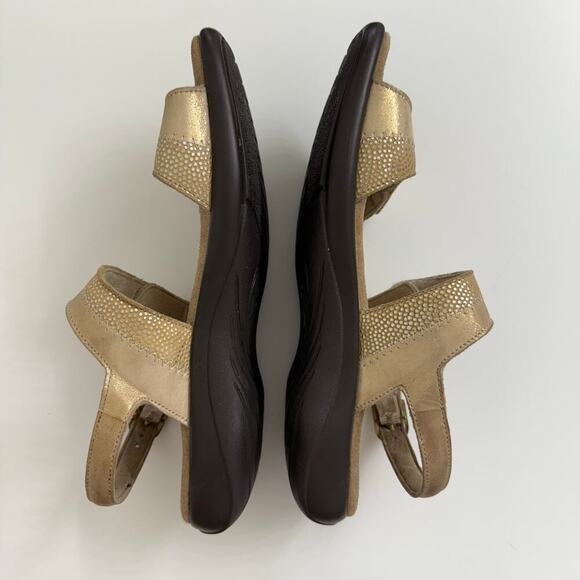 SAS Nudu Slide Double Strap Sandals Gold Sz 9 Casual Comfort - Picture 3 of 8